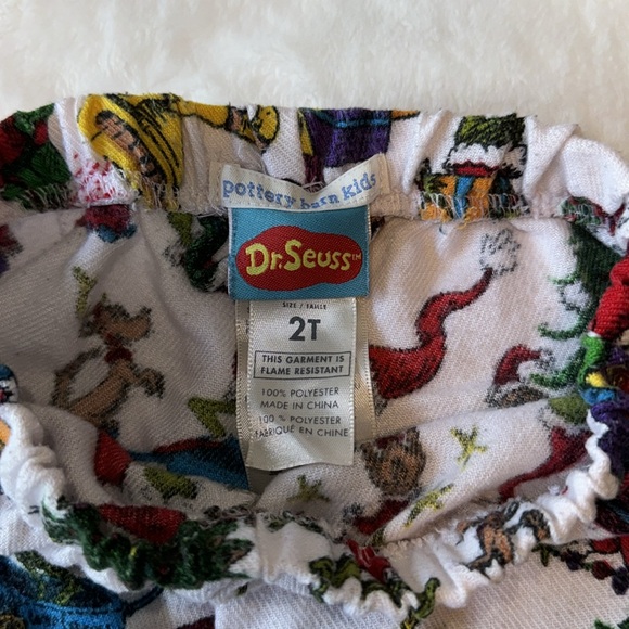 🎄 The Grinch Pajamas 🎄 - Picture 12 of 12